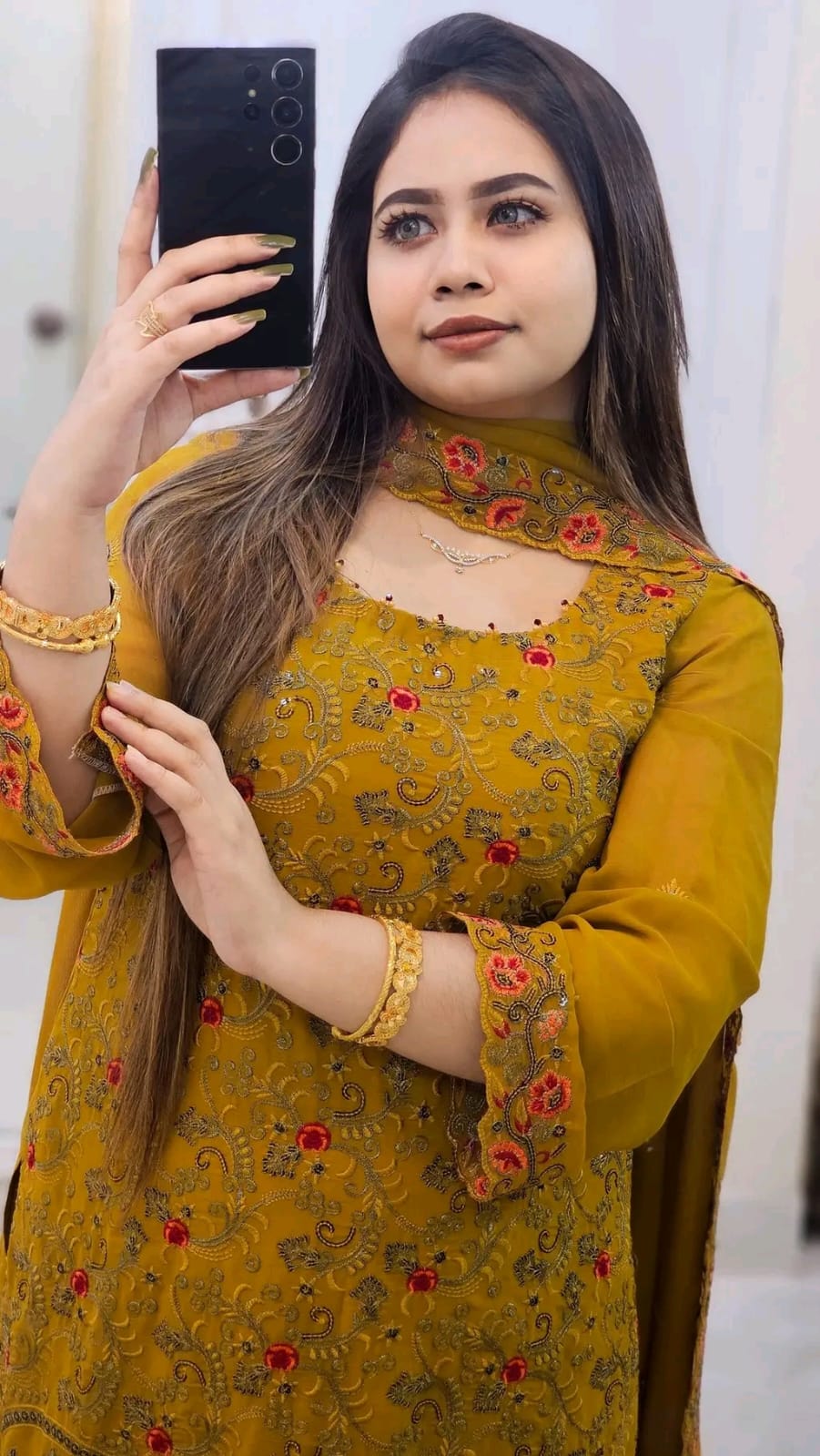 Jorjet embroidery four piece